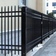锌钢护栏和铁艺护栏的优缺点